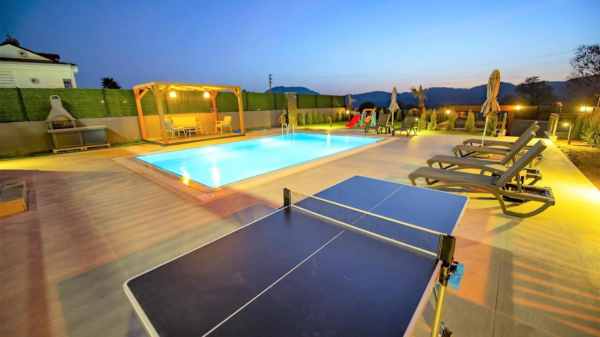 Villa Fethiye Oeluedeniz Ovacik 4 Oda 1 Salon 8 Kisilik Tatil Villasi