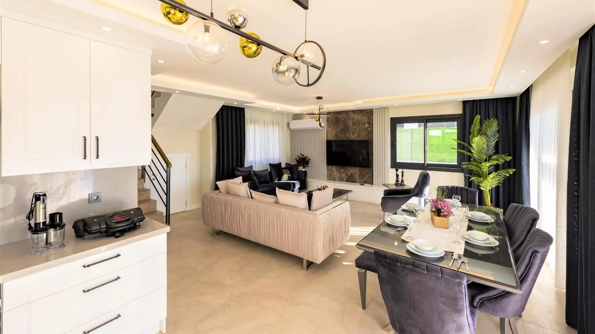 Fethiye Oeluedeniz Ovacik 4 Oda 1 Salon 8 Kisilik Tatil Villasi