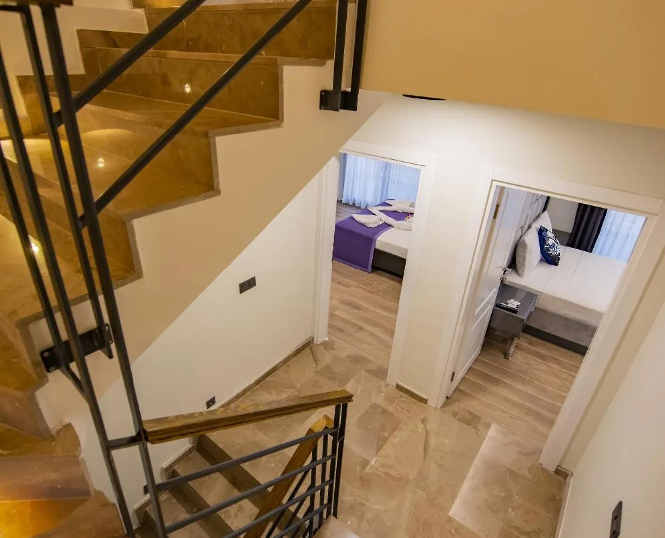 Fethiye Oeluedeniz Ovacik 4 Oda 1 Salon 8 Kisilik Tatil Villasi