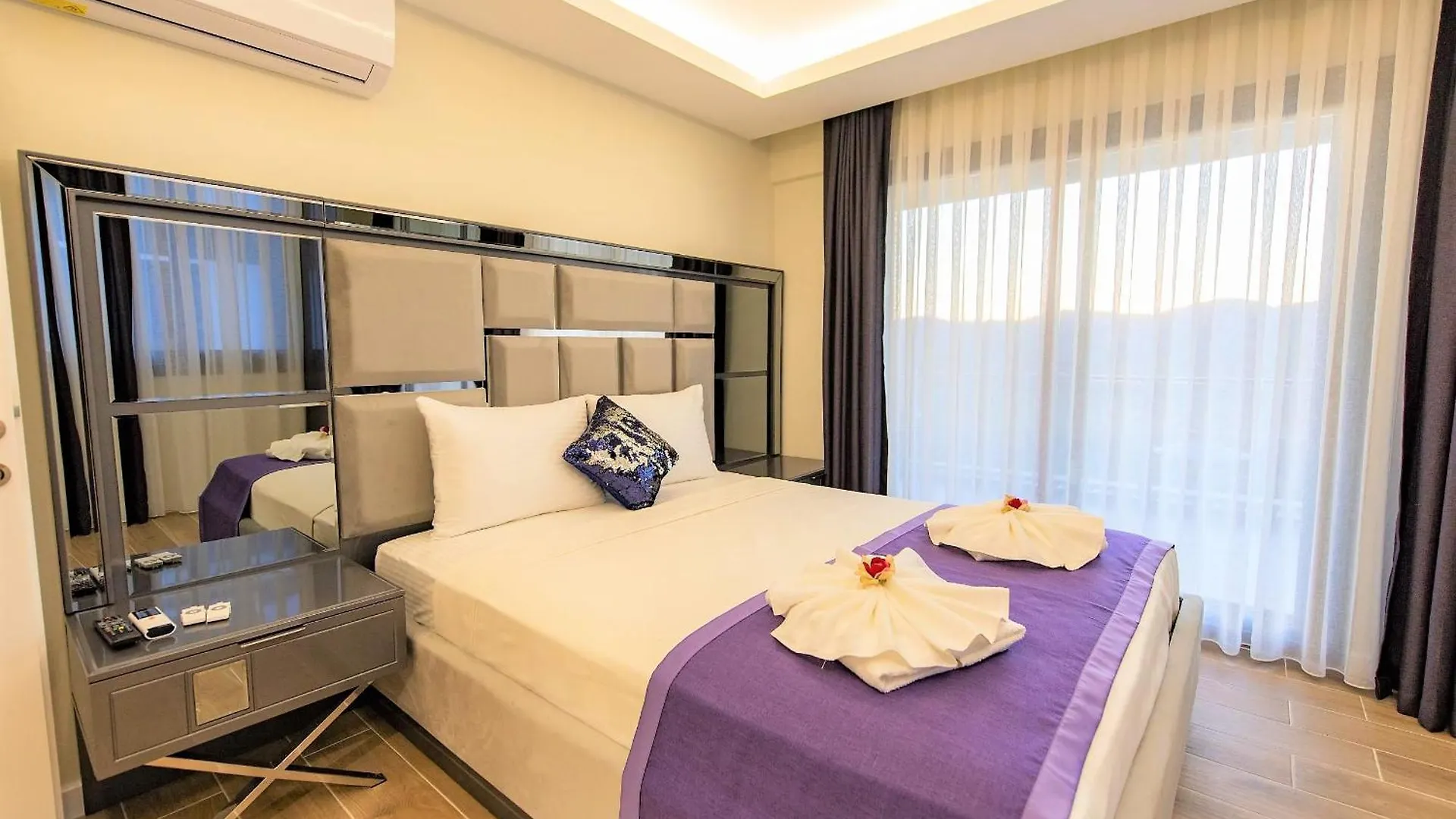 Fethiye Oeluedeniz Ovacik 4 Oda 1 Salon 8 Kisilik Tatil Villasi Turkey