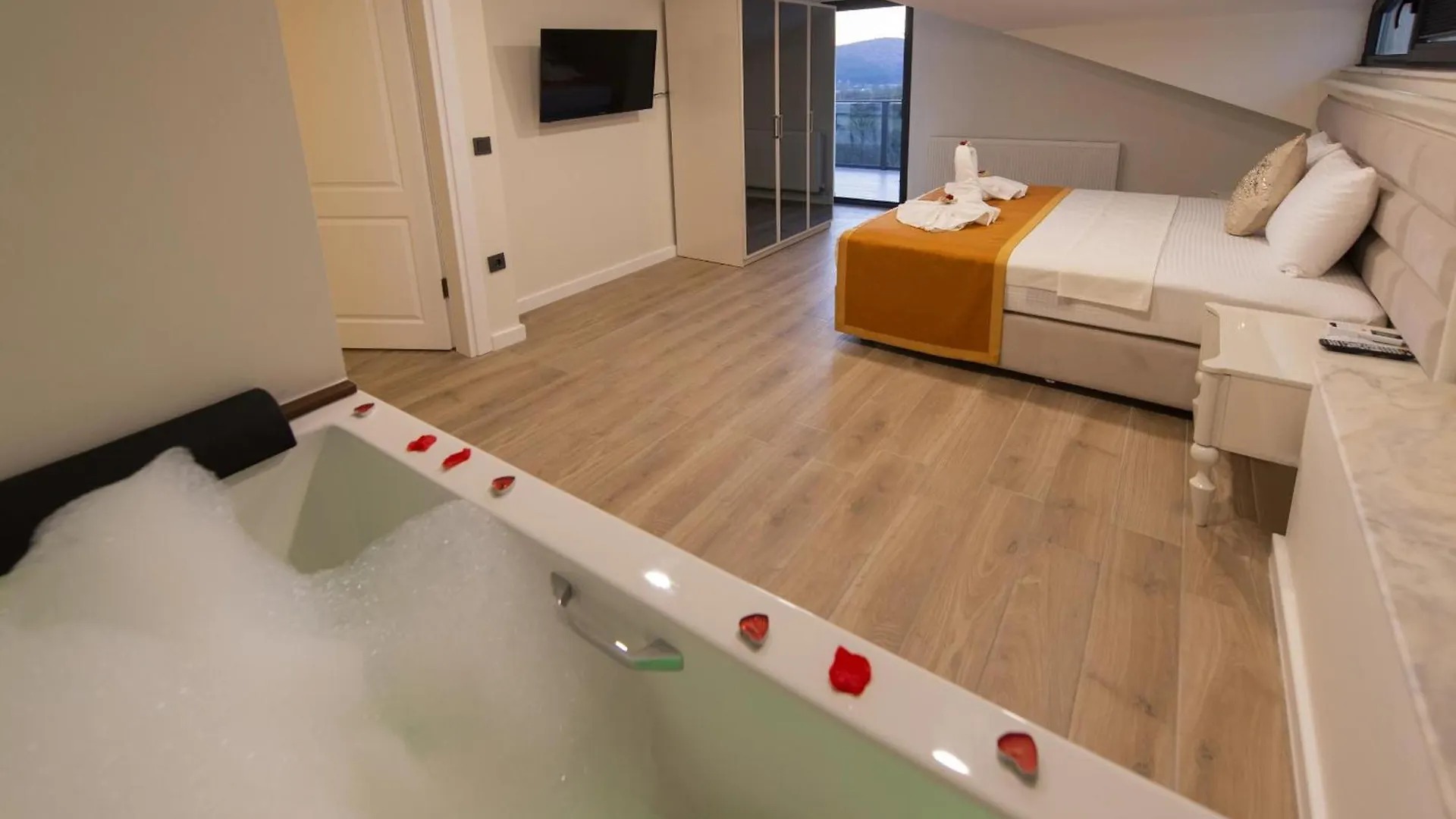 Villa Fethiye Oeluedeniz Ovacik 4 Oda 1 Salon 8 Kisilik Tatil Villasi